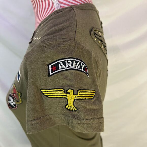Y2K Grunge Top Army Green Studded Embroidered Patches Punk T-Shirt Sz Large - Picture 6 of 10